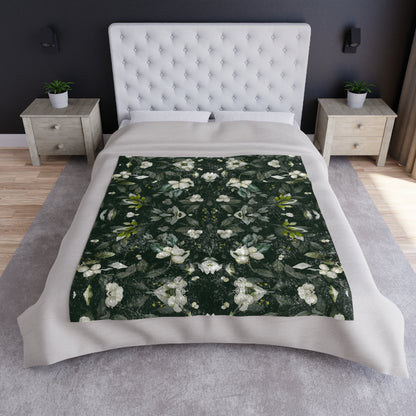 crushed-velvet-blanket-christmas-mistletoe-botanicals-kaleidoscope-6